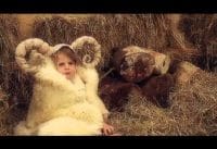 Kerstverhaal gespeeld door kinderen Kerstverhaal gespeeld door kinderen