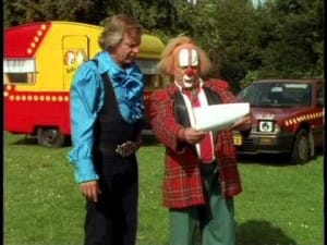 Bassie & Adriaan: Bassie gaat kamperen 9 Bassie en Adriaan filmpjes kijken