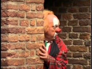 Bassie & Adriaan: Spoken bestaan niet 10 Bassie & Adriaan: Spoken bestaan niet 9